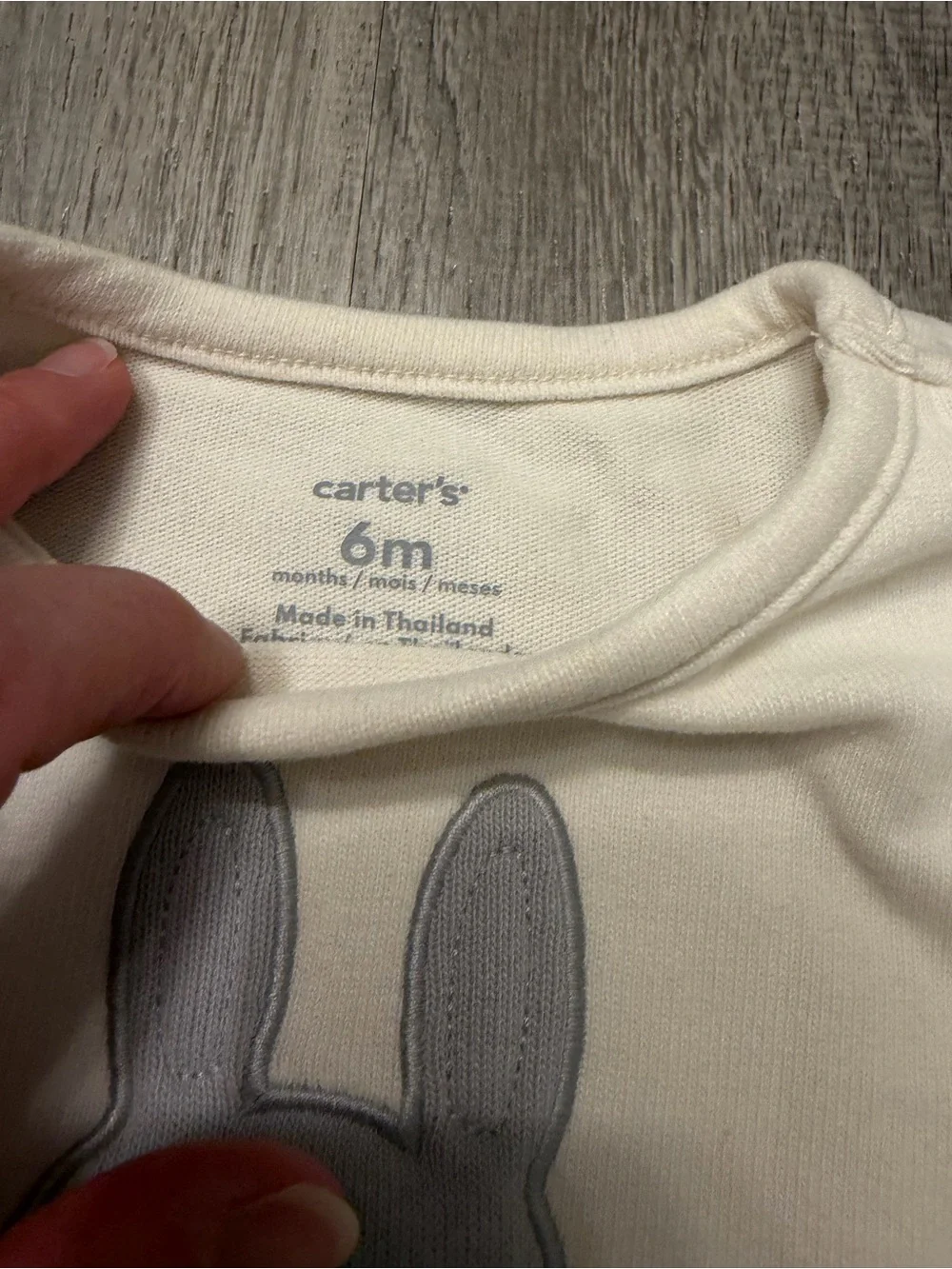 Carter's 3-Piece Baby Bodysuit Set with additional Bunny Crewneck - 6M- NWT‎